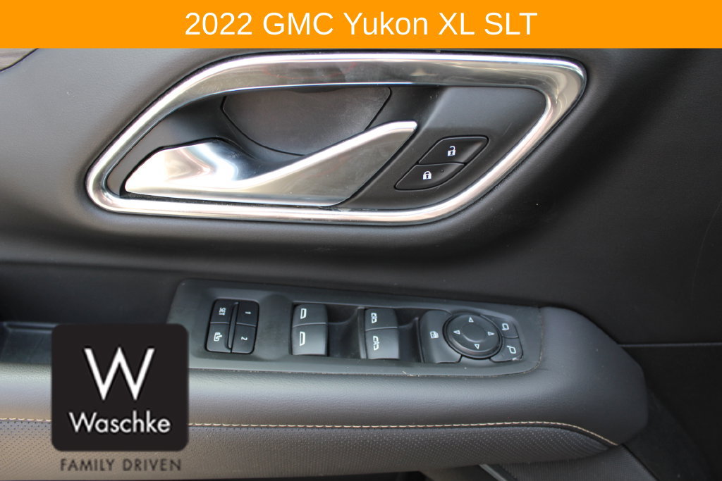 Used 2022 GMC Yukon XL SLT AWD/4WD image 30