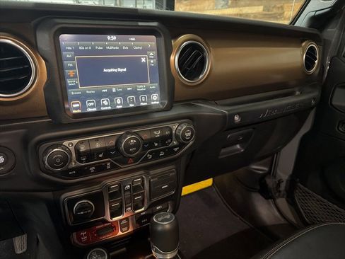 Used 2023 Jeep Wrangler Unlimited Rubicon 392 w/ Trailer Tow Package image 12