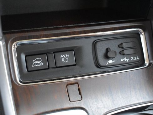 Used 2022 Subaru Ascent Touring AWD/4WD image 27