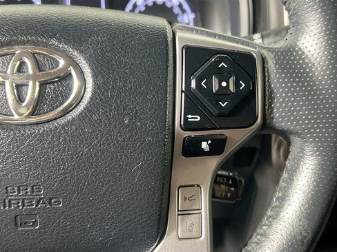 Used 2020 Toyota 4Runner SR5 Premium RWD image 19
