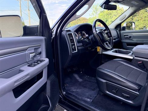 Used 2018 RAM 2500 Big Horn AWD/4WD image 24