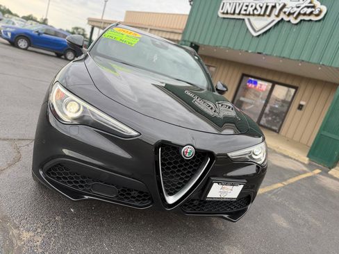 Used 2018 Alfa Romeo Stelvio Ti Sport AWD/4WD image 9