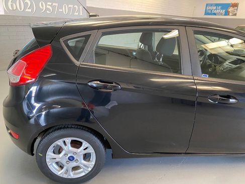 Used 2016 Ford Fiesta SE image 17