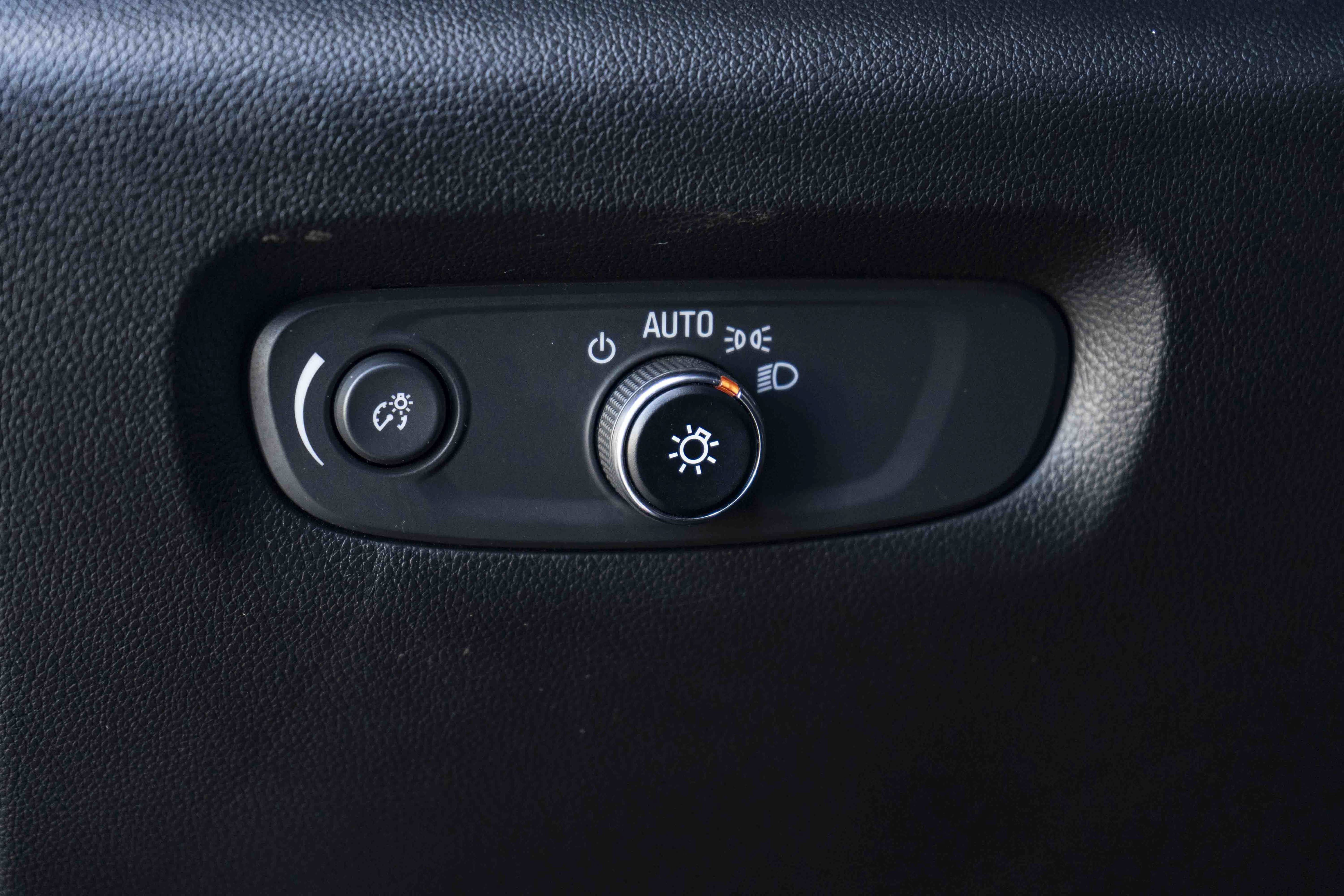 Used 2023 Chevrolet Traverse High Country w/ LPO, Floor Liner Package FWD image 43