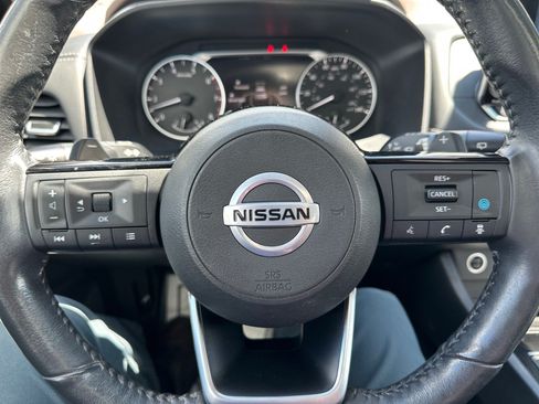 Used 2021 Nissan Rogue SV AWD/4WD image 22