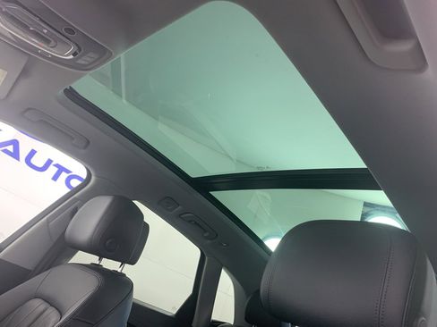 Used 2018 Audi Q5 2.0T Premium w/ Convenience Package image 31