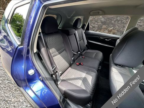 Used 2019 Nissan Rogue SV AWD/4WD image 24