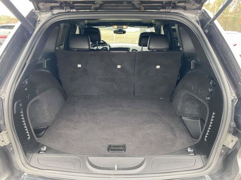 Used 2020 Jeep Grand Cherokee Limited image 10