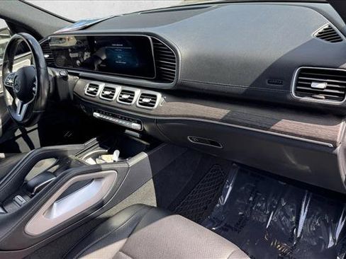 Used 2021 Mercedes-Benz GLS 450 4MATIC image 21