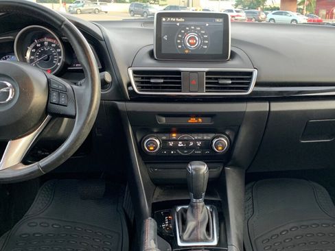 Used 2016 MAZDA MAZDA3 i Touring w/ Popular Equipment Package FWD image 9