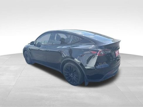 Used 2024 Tesla Model Y Long Range AWD/4WD image 5