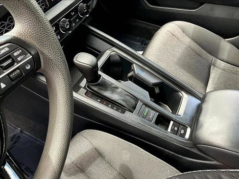 Used 2023 Honda Accord EX image 15