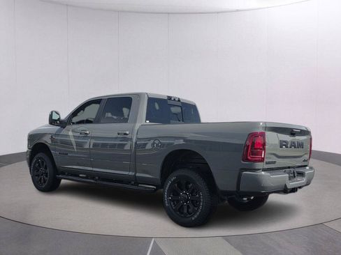 New 2026 RAM 2500 Laramie AWD/4WD image 7