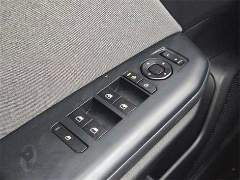 Certified 2025 Kia K4 EX image 21