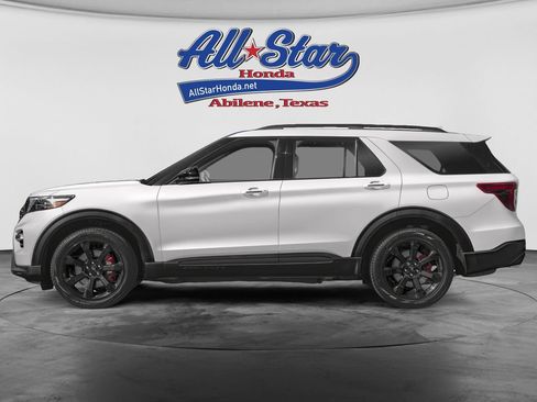 Used 2023 Ford Explorer ST w/ Equipment Group 401A AWD/4WD image 3