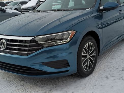 Used 2020 Volkswagen Jetta SE w/ SE Cold Weather Package image 11