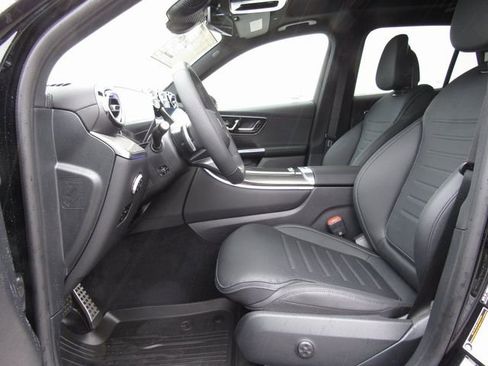 New 2026 Mercedes-Benz GLC 300 4MATIC image 9