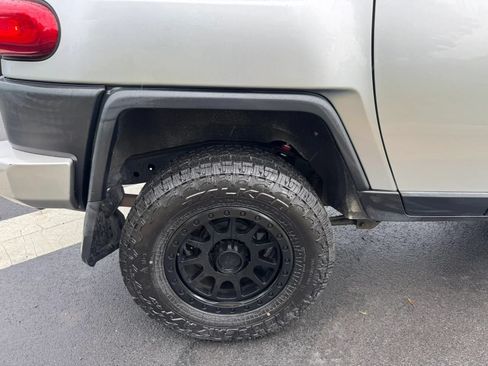 Used 2007 Toyota FJ Cruiser 4WD image 21