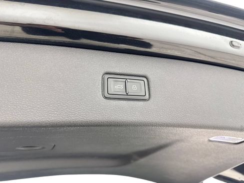 Used 2023 Audi Q7 2.0T Premium w/ Convenience Package AWD/4WD image 89