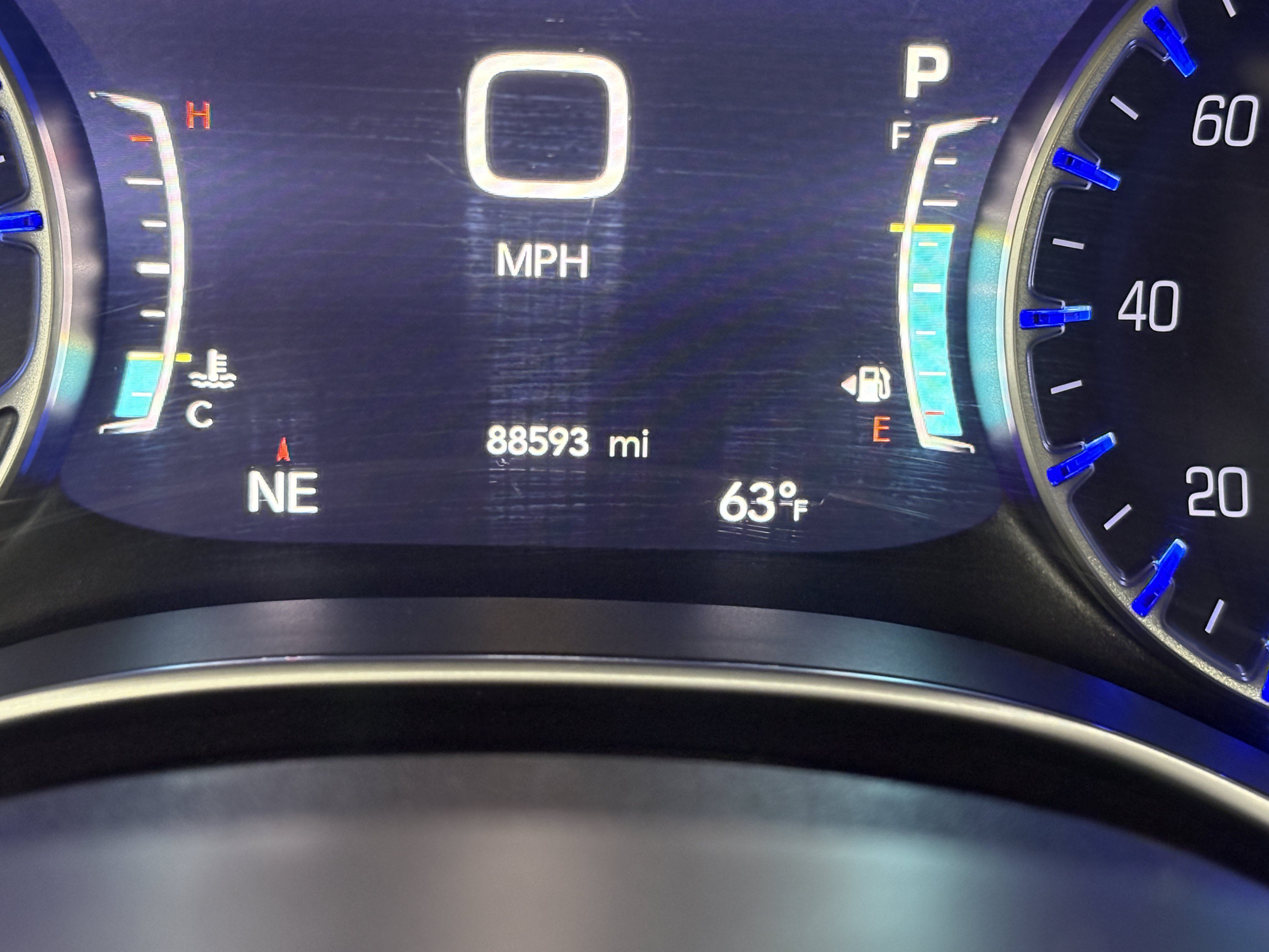 Used 2020 Chrysler Pacifica Limited w/ Advanced Safetytec Group FWD image 38