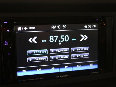 Used 2010 Jeep Wrangler Unlimited Sport image 41