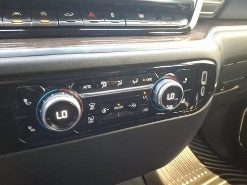 Used 2024 GMC Sierra 1500 Elevation AWD/4WD image 19