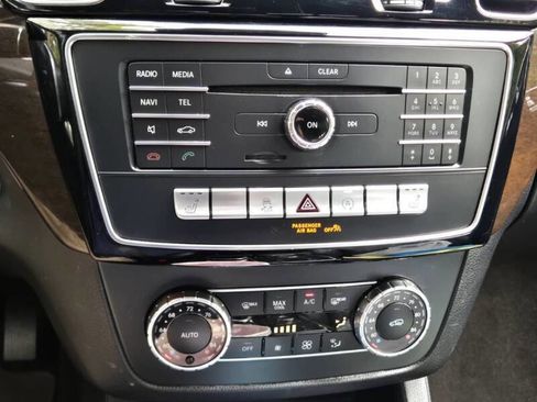 Used 2017 Mercedes-Benz GLS 450 4MATIC image 24