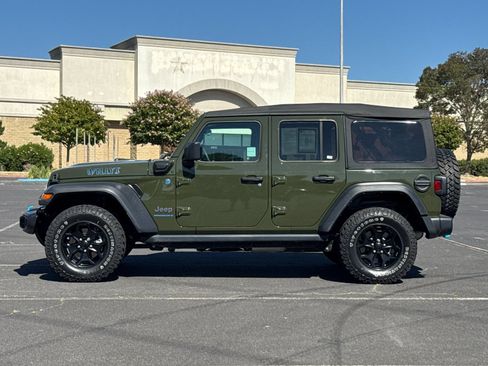 Used 2023 Jeep Wrangler Unlimited AWD/4WD image 7