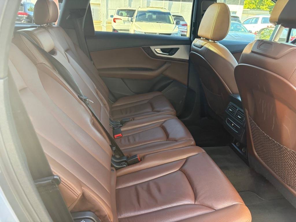Used 2018 Audi Q7 2.0T Premium AWD/4WD image 11