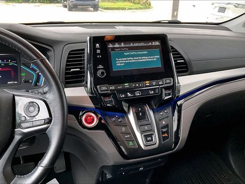 Used 2019 Honda Odyssey Elite image 8