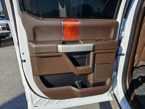 Used 2022 Ford F250 King Ranch w/ King Ranch Ultimate Package image 18