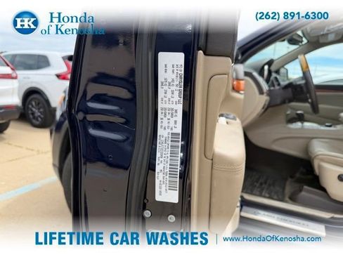 Used 2012 Jeep Grand Cherokee Overland w/ Mopar Chrome Edition Group AWD/4WD image 4