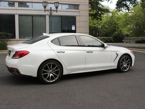 Used 2021 Genesis G70 2.0T Sport RWD image 7