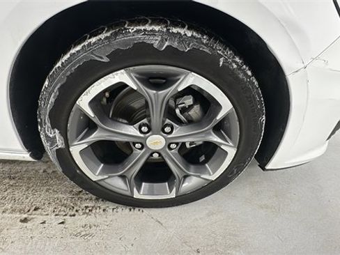 Used 2024 Chevrolet Malibu LT image 9