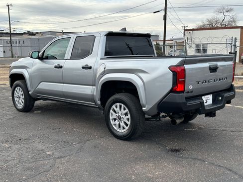 Used 2025 Toyota Tacoma SR image 3