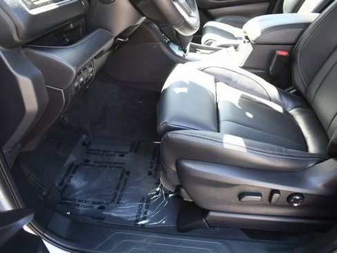 Used 2025 Subaru Ascent Limited w/ Popular Package #2 image 15