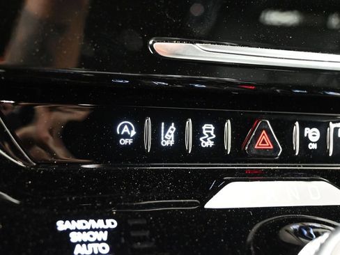 New 2026 Jeep Grand Wagoneer 4WD image 12