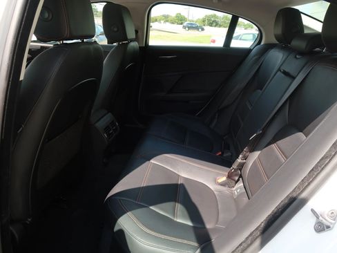 Used 2018 Jaguar XE Prestige image 17