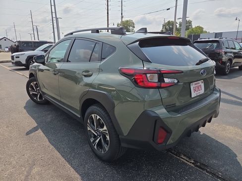 Used 2026 Subaru Crosstrek 2.5i Premium AWD/4WD image 9