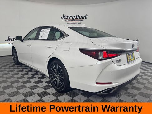Used 2024 Lexus ES 350 w/ Premium Package FWD image 10