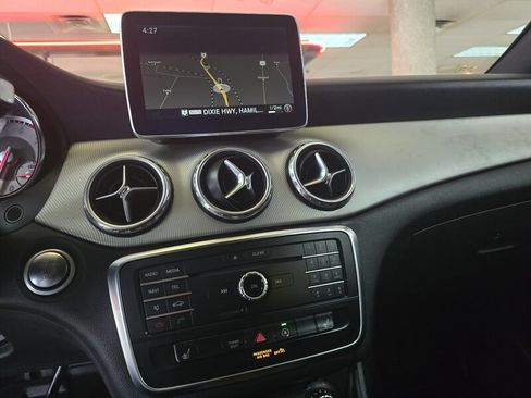 Used 2016 Mercedes-Benz GLA 250 image 24