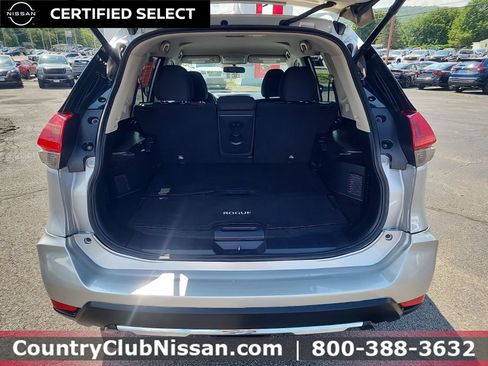 Used 2018 Nissan Rogue SV AWD/4WD image 26