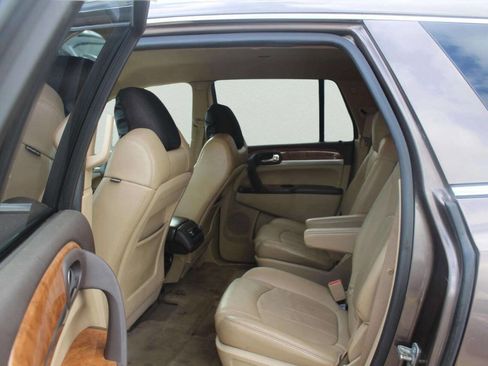 Used 2010 Buick Enclave CXL w/ Trailering Provision Package image 7