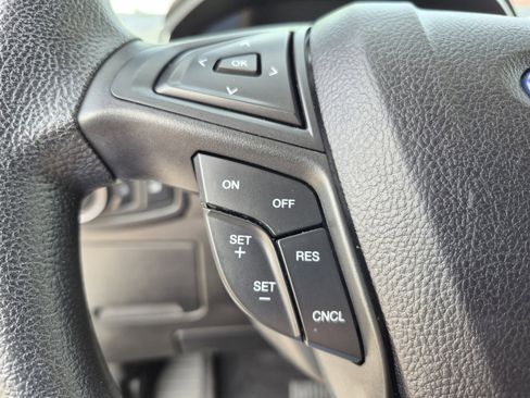 Used 2024 Ford Edge SE image 26