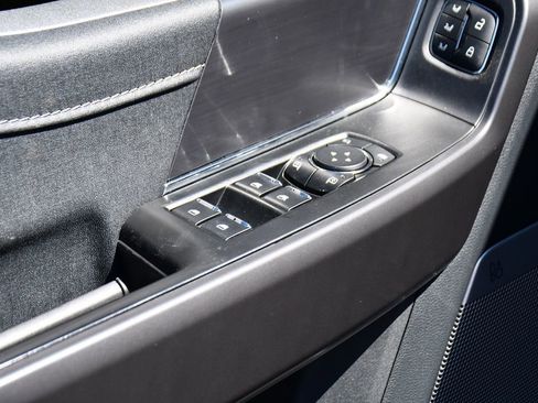 Used 2025 Ford F150 Lariat AWD/4WD image 23