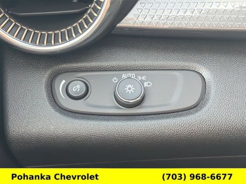 Used 2025 Chevrolet Trax ACTIV w/ Sunroof Package FWD image 14
