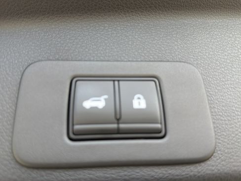 Certified 2025 Nissan Murano SV AWD/4WD image 13