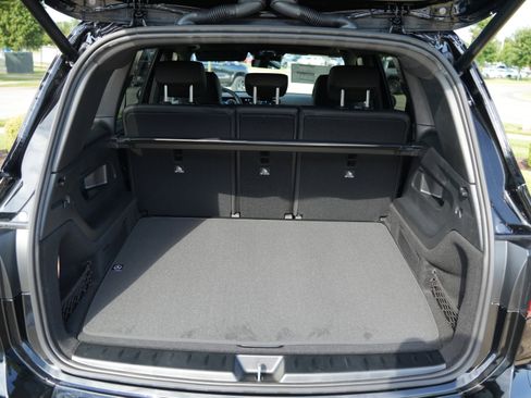 New 2026 Mercedes-Benz GLB 250 4MATIC image 16