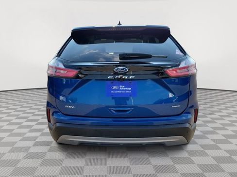 Certified 2024 Ford Edge SEL w/ Convenience Package AWD/4WD image 4