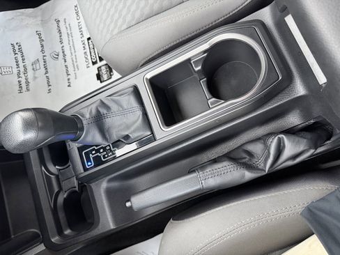 Certified 2022 Toyota Tacoma SR image 16